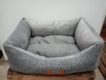 Cama gris terciopelo mediana